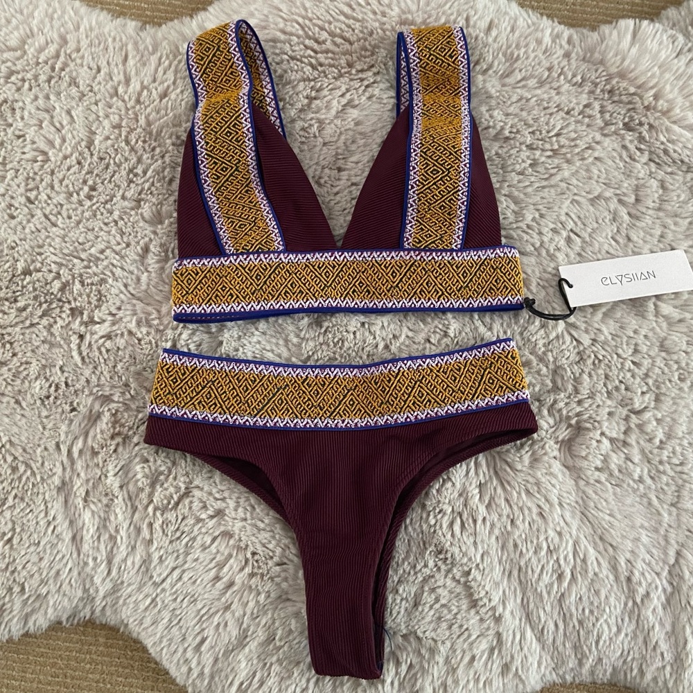 Elysiian Bali Bikini Top & Bottom (S top/XS bottom) in burgundy